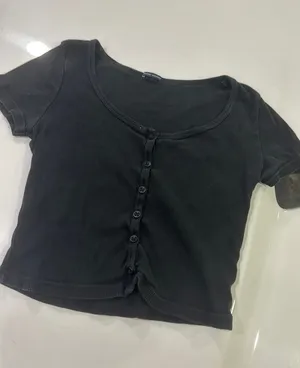 Brandy Melville Crop thumbnail 1