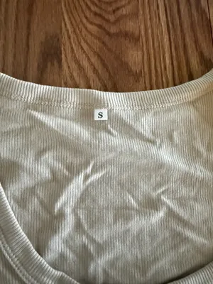 beige long sleeve amazon thumbnail 2