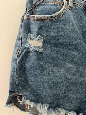 We The Free Size 29 High Rise Distressed Raw Hem Denim Shorts thumbnail 3