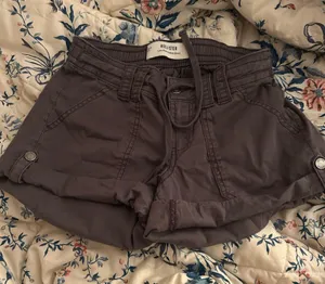 Hollister Shorts thumbnail 1