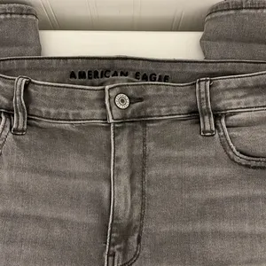 American Eagle hi-rise Jegging Grey distressed jeans. thumbnail 8