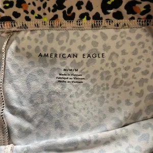 AMERICAN EAGLE Cheetah Print Soft Biker Shorts Women’s Sz M EUC thumbnail 4