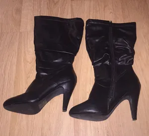 Black Zipper Heel Boots Size 7.5 thumbnail 1