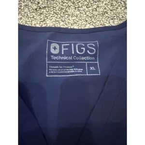 Figs Scrub Shirt XL Blue‎ Technical Collection Medical Uniform Top V Neck thumbnail 2