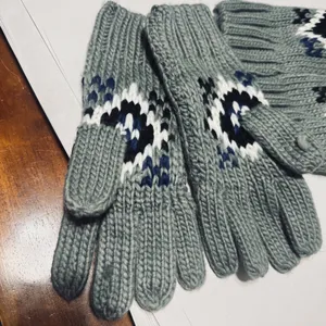 Touch by Alyssa Milano NY Giants Knit Beanie Hat and Gloves Set Grey Fair Isle thumbnail 5