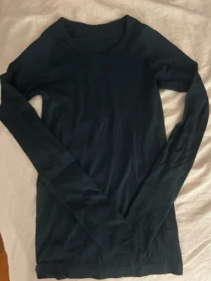 Lululemon Swiftly Tech Long Sleeve thumbnail 2