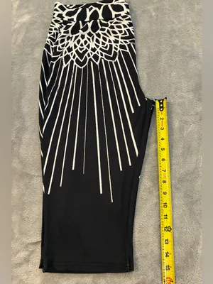 Women’s Capri Black/White Leggings Size XXL thumbnail 4