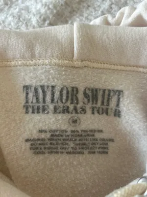 Taylor Swift Eras Tour Sweatshirt Heart Hands thumbnail 4