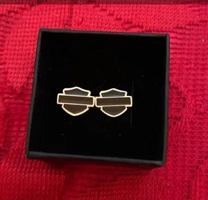 HD Earrings thumbnail 2