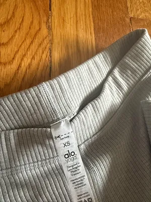 alo yoga ribbed hw 7/8 blissful legging gray ankle XS thumbnail 4