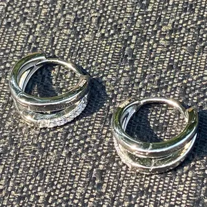💎🩶 NEW S925 925 Sterling Silver Clear Crystal Double Tiered Huggie Hoop Earrings 🩶💎 thumbnail 3