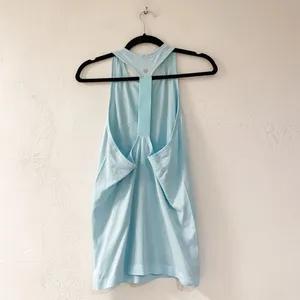 Lululemon Swifty Tech Racerback Tank Top in Blue Stripe Size 8 thumbnail 2