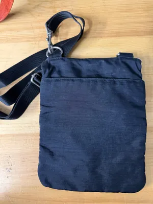 Baggallini‎ Triple Zip Crossbody Bag Black Nylon Travel Organizer Washable thumbnail 6