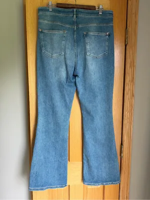 Anthropologie Pilcro Retro High Rise Flare Jeans Medium Wash Stretch Women’s 32 thumbnail 6