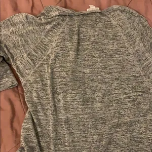 Super soft grey marled cute top a pea in the pod thumbnail 5