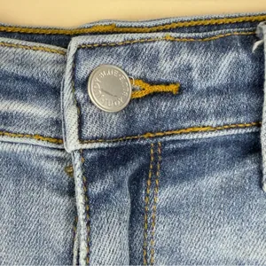 Women’s Judy Blue Denim Frayed Paint Splash Shorts Size L thumbnail 4