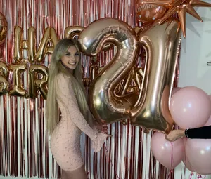 Dress thumbnail 6