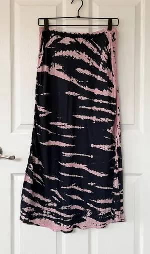 Young Fabulous & Broke YFB Navy Blue & Baby Pink Tie-Dye Silky Midi Skirt thumbnail 1