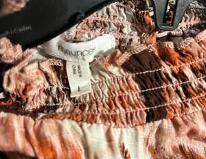 Maurices Top Large Multicolor Abstract Boho Mock Neck Cold Shoulder Ruffles thumbnail 6