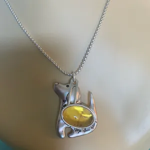 LOVE ME, LOVE MY DOG - Adorable photo frame necklace - Never worn!🐶✨ thumbnail 2