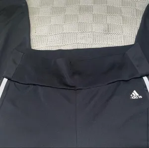 Adidas ESSENTIALS 3-STRIPES LEGGINGS thumbnail 3