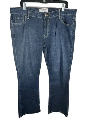 Levi Strauss Signature Medium Wash Stretch Low Rise Boot Cut Jeans‎ Junior's 17 thumbnail 1