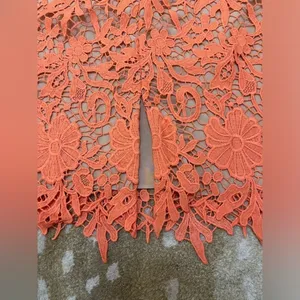 Alice + Olivia Farrel Midi Pencil Skirt in Coral & Nude Floral Lace Size 6 Lined thumbnail 8