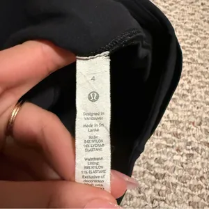 Lululemon Fast And Free Short 8" *Non-Reflective Black- Size 4 thumbnail 6