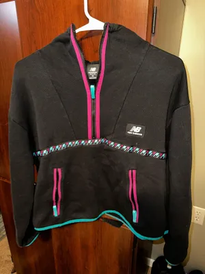 New balance cropped half zip sweatshirt  thumbnail 1