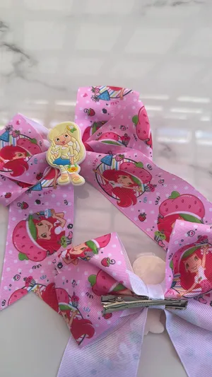 Adorable set of 2 Strawberry Shortcake-inspired hair bows thumbnail 5