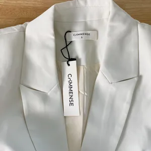 NWT Commense Metal Detail Short-Sleeve Blazer Cream Gold S thumbnail 5