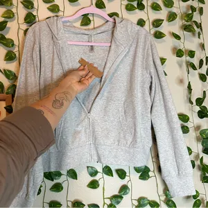 Skims gray zip up cropped hoodie casual influencer cotton light heather thumbnail 2