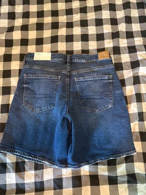 American Eagle Bermuda Shorts thumbnail 3