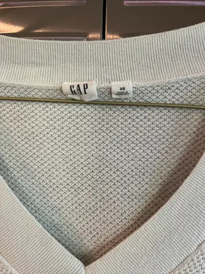 Gap White Sweater thumbnail 2