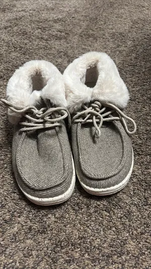 Fuzzy Hey Dude Shoes thumbnail 4