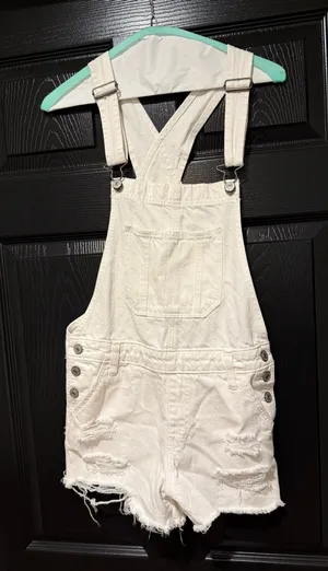 Abercrombie white overall denim shorts thumbnail 1