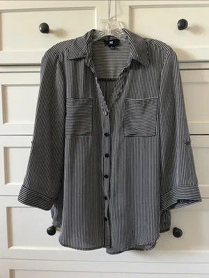 iZ Byer Women’s Black and White Striped Business Casual Button-Down Shirt -Large thumbnail 1