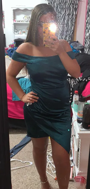 Homecoming Dress Green Size M thumbnail 1