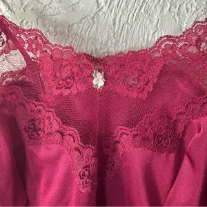 Vintage 80’s Bari Silky Nylon Lace Burgundy Camisole Size M thumbnail 7