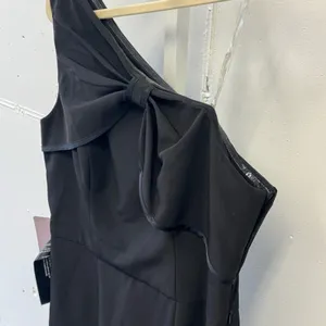 NWT JS Collections One-Shoulder Bow Gown for Cocktail Maxi Gown‎ Sz 8 Black thumbnail 3