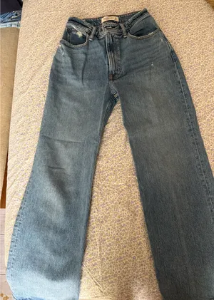 Abercrombie Jeans 90s High-Rise Relaxed thumbnail 4