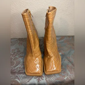 Circus by Sam Edelman Layla Bootie in Caramel Alligator Patent Leather Size 8.5 thumbnail 3