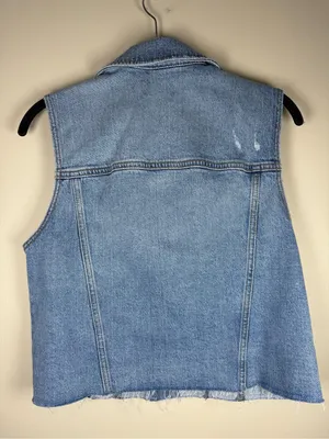 Evereve Denim Vest - Light Blue Wash, Distressed, Cropped - Size Small thumbnail 12