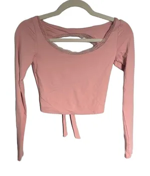 Women's Wild Fable Longsleeve XXS‎ Pink open back lace tie back crop top thumbnail 1