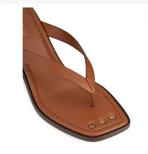FRAME Le Carbon Leather Thong Sandals - Tobacco size 7 $375 boho classic spring thumbnail 1