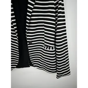 Chico's Womens Striped Blazer Size M Black White Single Breasted Career‎ HG9 thumbnail 3