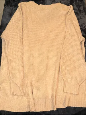 American Eagle Waffle Knit V-Neck Lightweight Knit Pullover Sweater in Beige thumbnail 2