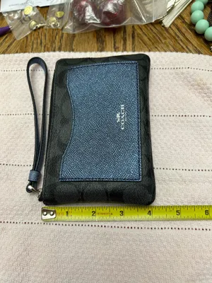 Coach Wristlet thumbnail 2