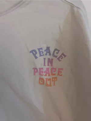 Old Navy Women’s peace in and peace out graphic tee size medium thumbnail 3