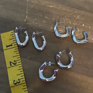 Set of three silver tone chunky link hoop earrings thumbnail 3